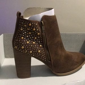 Adorable  ankle boot heels